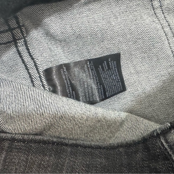 White House Black Market the straight crop dark Wash black jeans size 12 (3x$15) - Picture 5 of 11